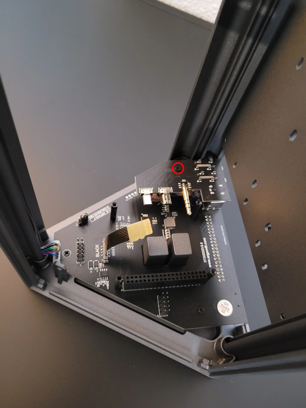 boitier argon eon - vue carte extension hdmi